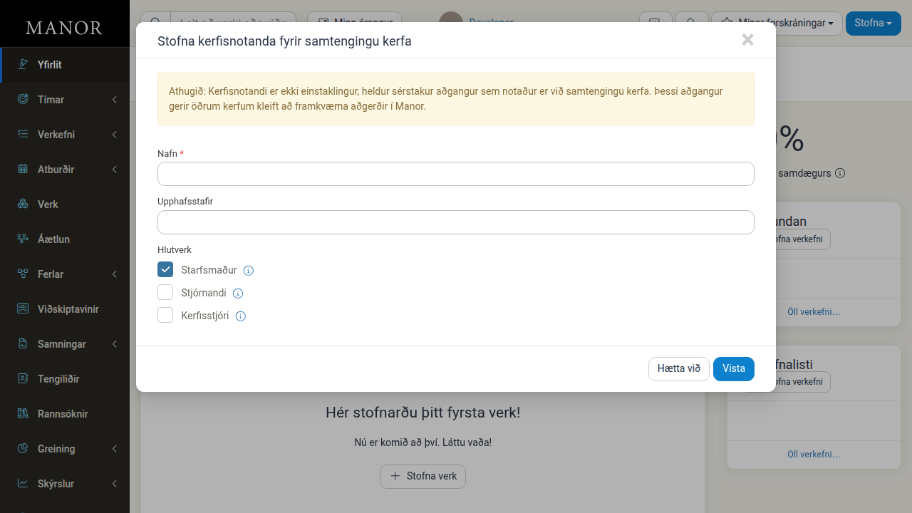 Gluggi til að stofna kerfisnotanda með Nafn, Upphafsstafir og Hlutverk reitum